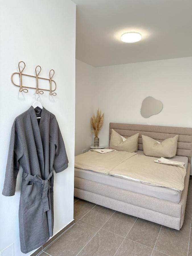 Апартаменты Modernes Haus Naehe Parndorf Брукк-ан-дер-Лайта Экстерьер фото